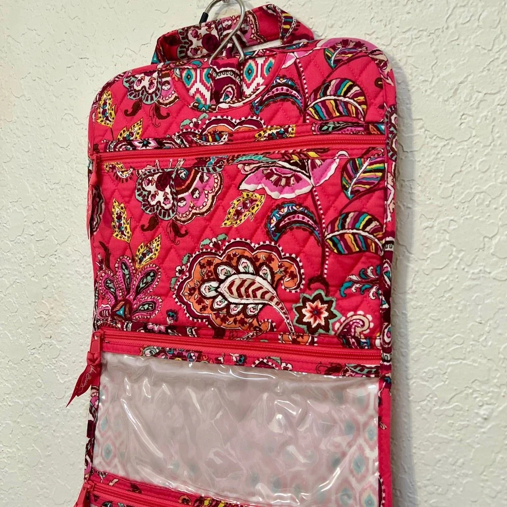 Vera Bradley Call Me Coral Hanging Travel Organizer Paisley Quilted Toiletry Bag